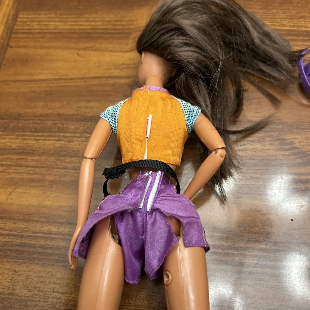 COOL SKATING‎ TERESA Friend of Barbie Doll 1999 Mattel 26231